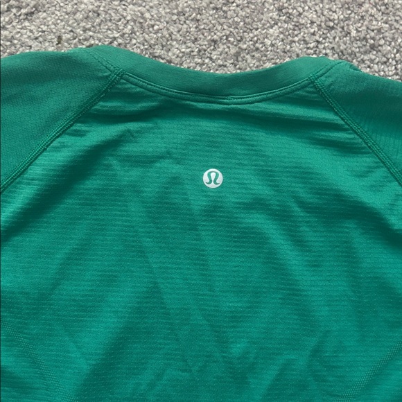 Lululemon top - Picture 5 of 7